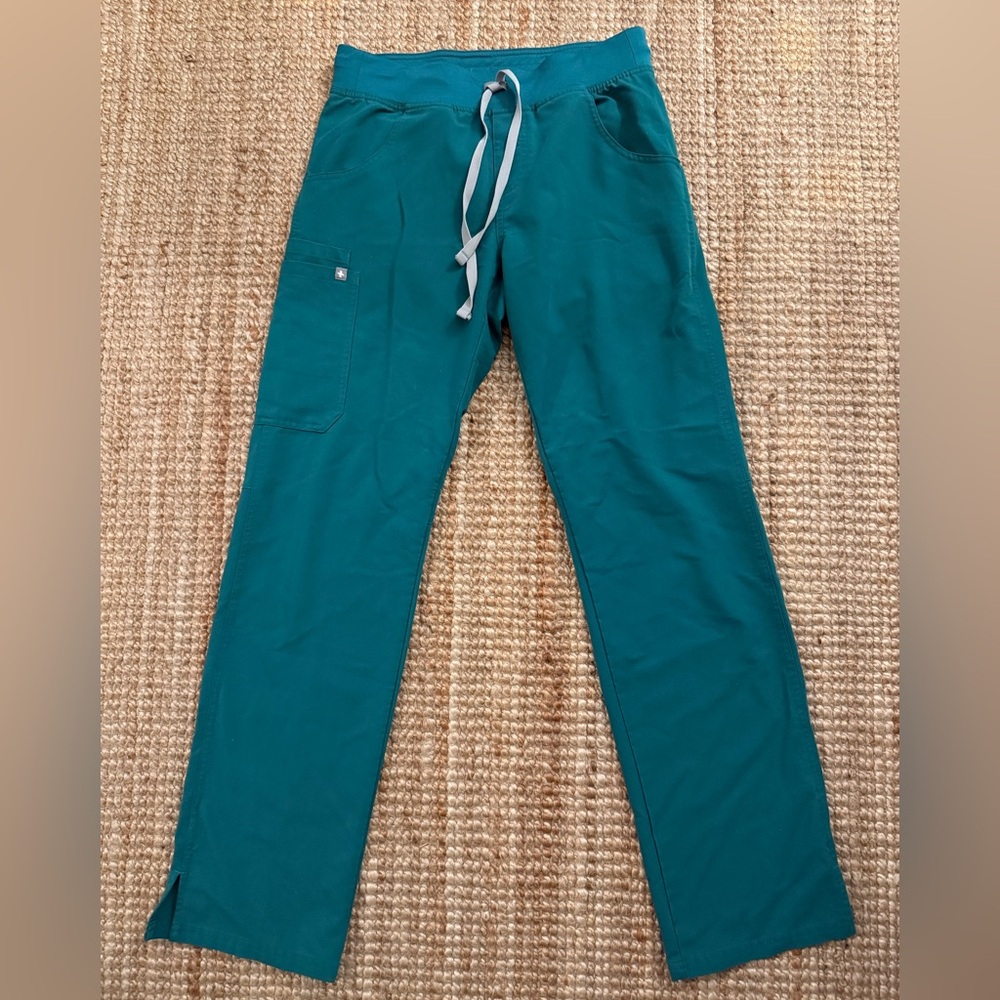 FIGS Women’s Forrest Green Drawstring Straight Leg Scrub Pants